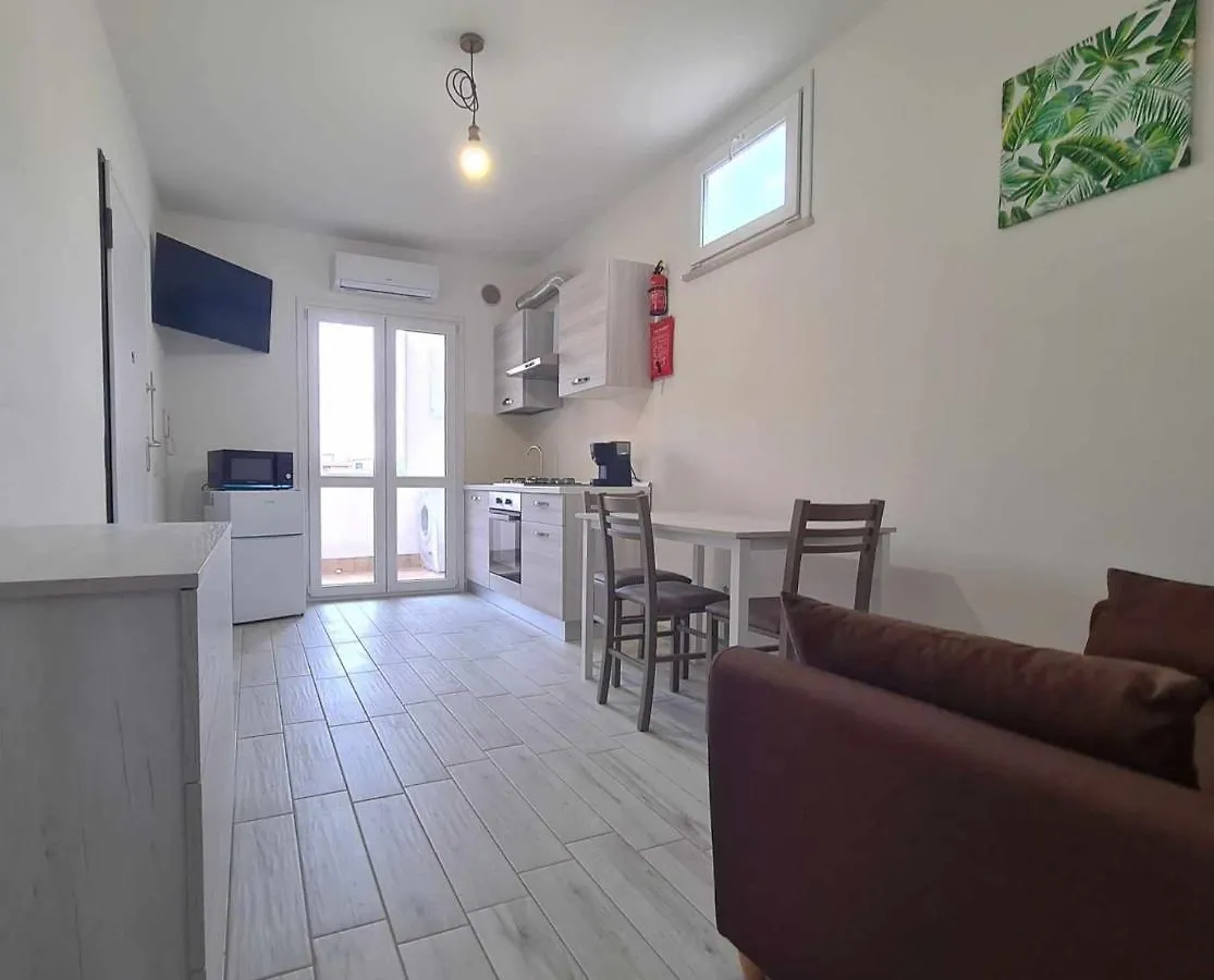 Civico 14 Apartment 4 Monserrato